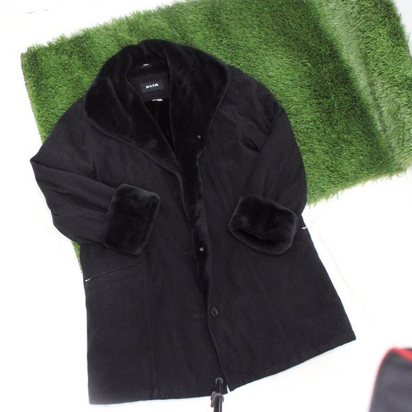 Long Back Fur Collared Jacket - Picture 2 of 3